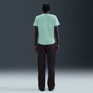 “Nike W NSW CLUB SS TEE”