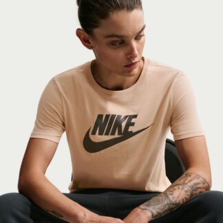“Nike W NSW CLUB SS”