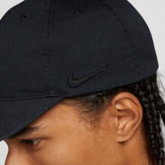 “Nike U NK CLUB CAP U FB SWSH WSH L”