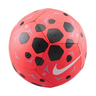 "Nike NIKE PITCH"