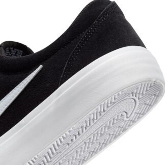 “Nike W CHARGE SUEDE”